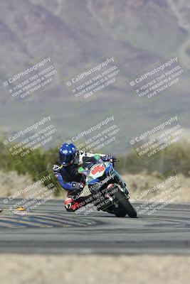 media/Jan-15-2026-Racers Edge (Thu) [[dfebeb70ab]]/2-A Group/Session 5 (Turn 5)/